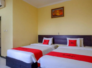 RedDoorz near Citraland Waterpark Kendari