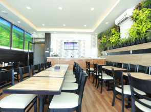 Vivian Hotel Saigon Airport