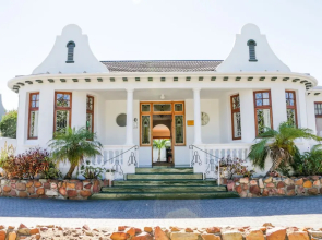 50 College Drive B&B