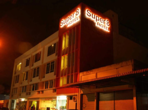Super 8 Hotel @ Georgetown