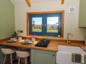 Fir Tree Shepherd's Hut