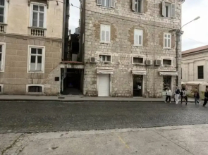 Silver Gate Rooms-diocletian's Palace