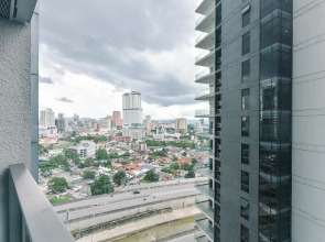 Summer Suites Residences by Subhome