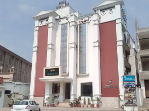 Crystal Inn