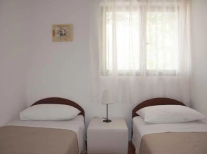 Apartments Put Garbine
