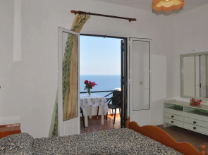 Yannis Servos Barbati  II