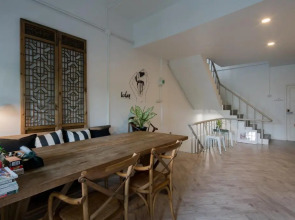 Blu Monkey Boutique Phuket Town