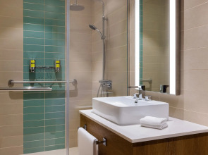 Element Al Mina, Dubai