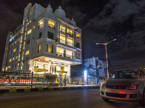 OYO 1711 Hotel Sepoy Grande