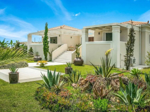 Ai Helis Beach House