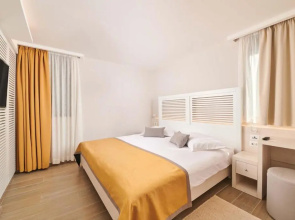 Apartments Bellevue Plava Laguna