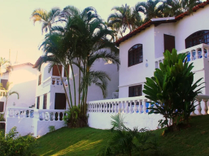 Casa & Mar Colonial