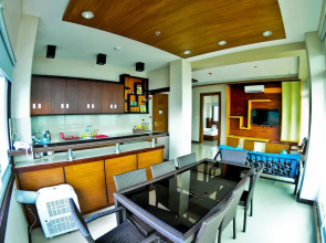 4.13 suites hotel