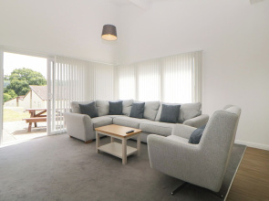 Pebble & Pine at Harcombe House