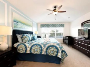 Luxury 6bd Villa Pool/Hot tub/Game