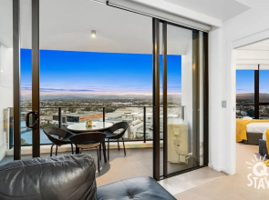 Sierra Grand Broadbeach  Q Stay