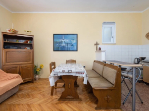 Stunning Apartment in Novi Vinodolski With 2 Bedrooms and Wifi