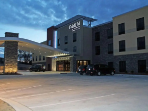 Holiday Inn Express & Suites St. Louis South - I-55