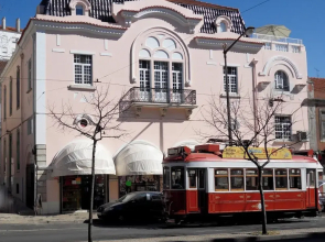 Charming 2 Bedroom Apartment in City Centre Lisboa