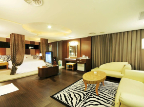 Lilai Travel - Lilia Motel