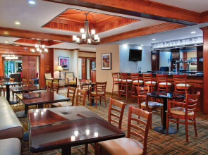 Holiday Inn Express Dallas Medical-Market Center by IHG