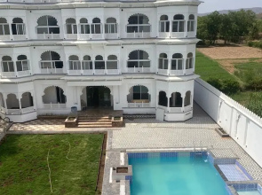 Kohinoor Hotel and Resort
