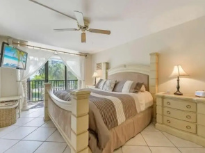 Tracy's Sea Isles Condo 2 Bedroom Condo by Redawning