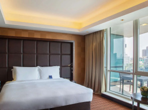 Отель Radisson Blu Hotel, Dubai Media City