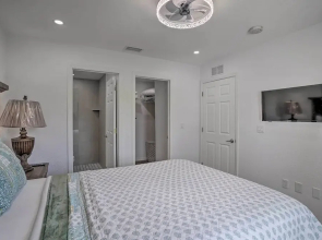 Hot Tub & Fenced Yard: Home in Sebring