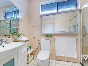 Kozyguru | Rockdale | Spacious 2 Bedrooms House