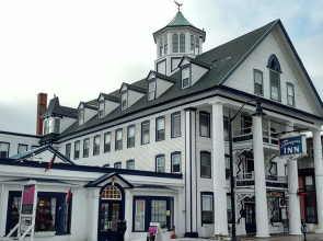 Thayers Inn