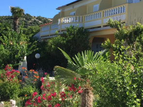 Apartments and Rooms Villa Luci