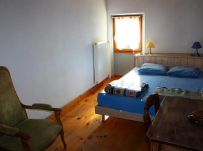 Valcaris: gites, chambre d'hotes et tables d'hotes