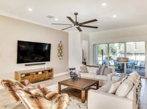 Port St Lucie Home w/ Lanai ~ 4 Mi to Downtown