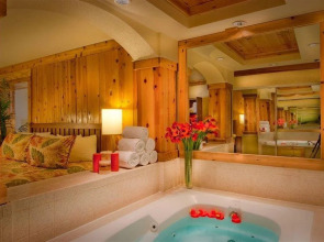 OYO Hotel & Casino (formerly Hooters Casino Hotel)