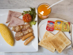 Serenotel Pattaya Beach Front