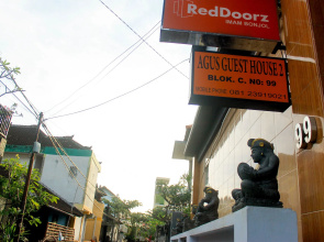 Agus Guest house Sunset Road