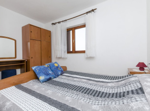 Apartments Davor