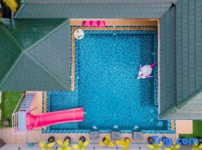 Barbie Pool Villa