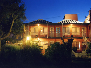 Las Bardas Aparthotel