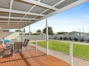 SA Holiday House Dunes Views on Simpson