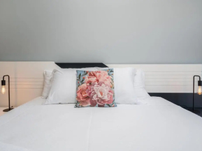 Luxurious Apartment Funchal - Casa Valentina - Rent2U, Lda