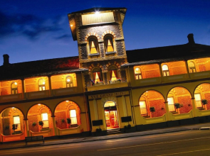 Vue Grand Hotel