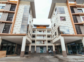 OYO 443 Maria Cristina Arcade Suites