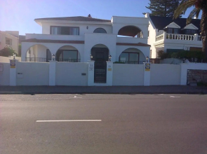 Nautilus Cottage Guest House