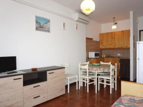 Cozy One-bedroom Apartment