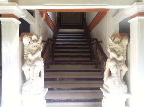 Dewa Bharata Bungalows Legian