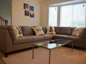 Spacious 4 Bedroom Home on Graveley Street