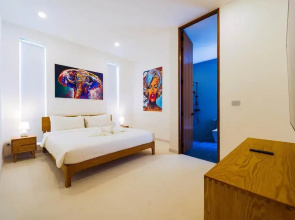 Modern 4 Bed Private Pool Villa KH-B6