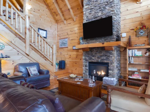Anne s Place Cozy Cabin With Hot Tub Games Near Dollywood Attractions
